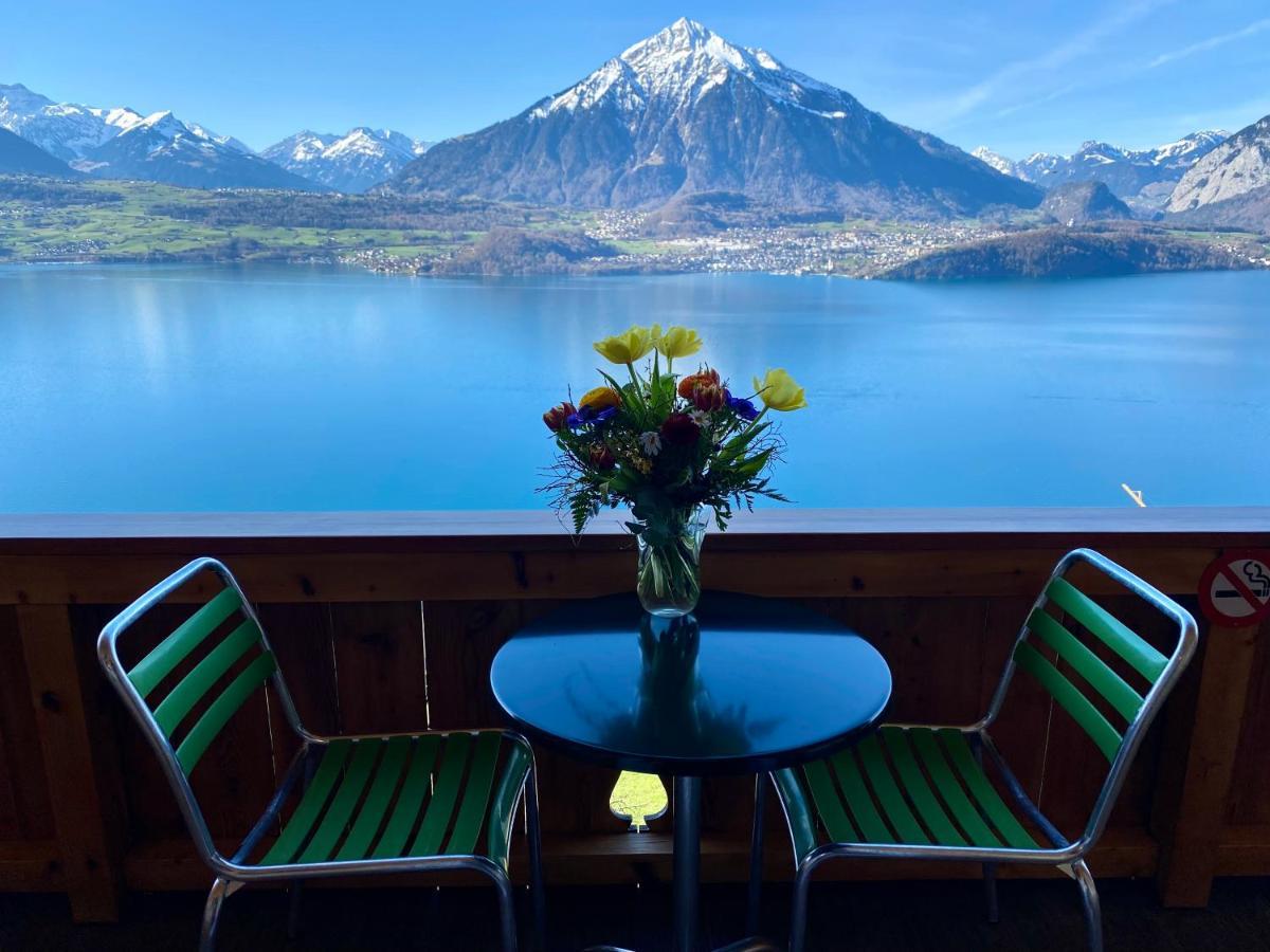 Chalet Egglen "Typical Swiss House, Best Views, Private Jacuzzi" Sigriswil Exterior foto